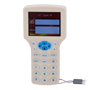 RFID kortlæser-skriver - 3" TFT display og tastatur - Kortidentifikation og kloning - EM 125 kHz og MF 13.56 MHz - Strømforsyning 4 AAA batterier eller microUSB - Plug & Play