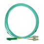 Duplex fiberoptisk forbindelsesledning - Højhastighedsmultimode fiber OM4 - LC APC og SC UPC hybridstik - Præcis længde på 5 meter - Aqua-farvet LSZH ydre kappe - Universel generisk kompatibilitet